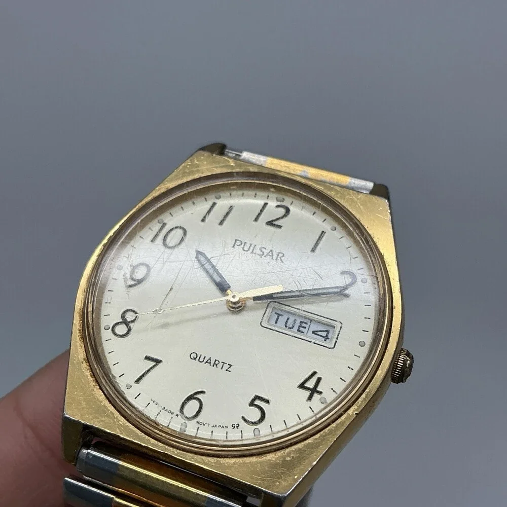Vintage Pulsar Mens Watch 34mm V533-8A70 Two Tone Day Date Stretch New Battery